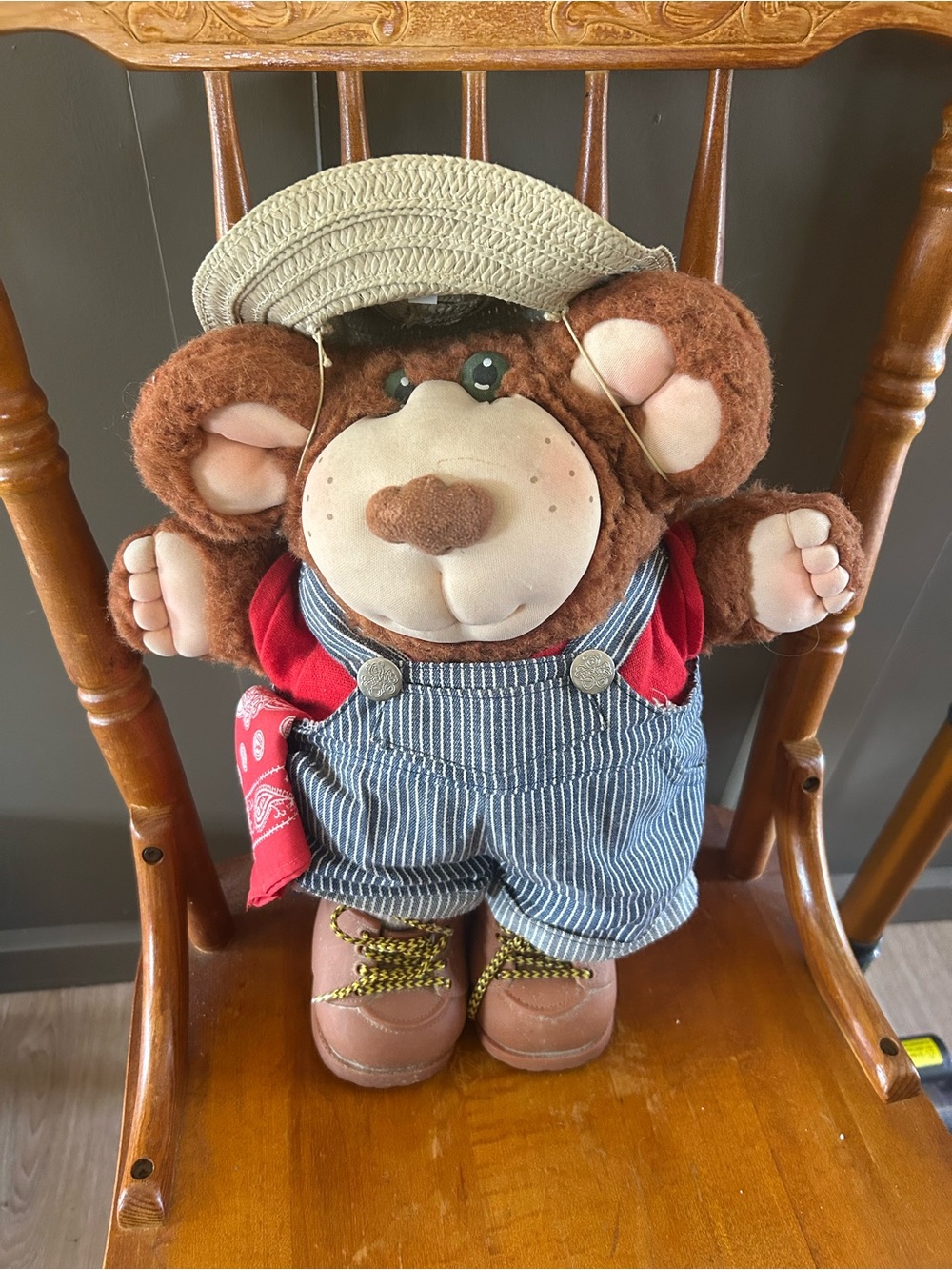 1985 Furskins Teddy bear